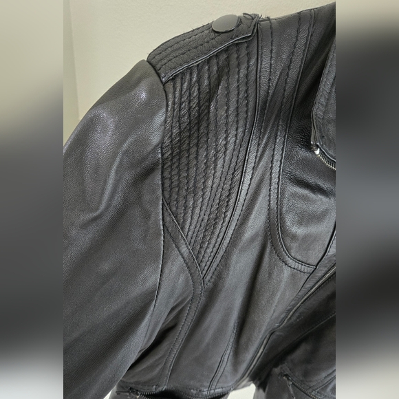 Kenneth Cole leather jacket - Picture 4 of 7